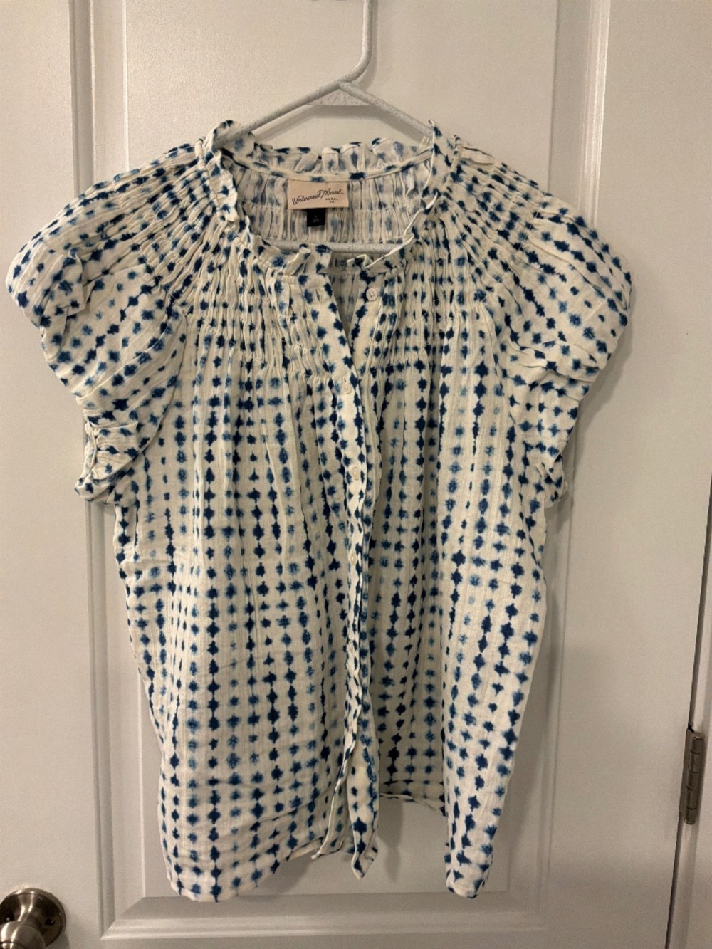 Universal Thread Top